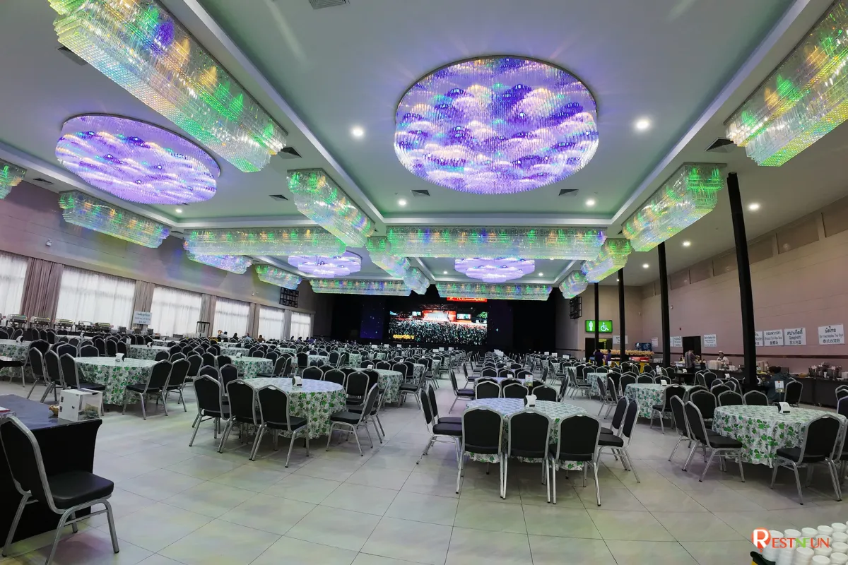 บรรยากาศห้องอาหารของสวนนงนุช พัทยา